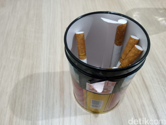 Respons Pedagang di Surabaya Soal Pemerintah Larang Jual Rokok Eceran